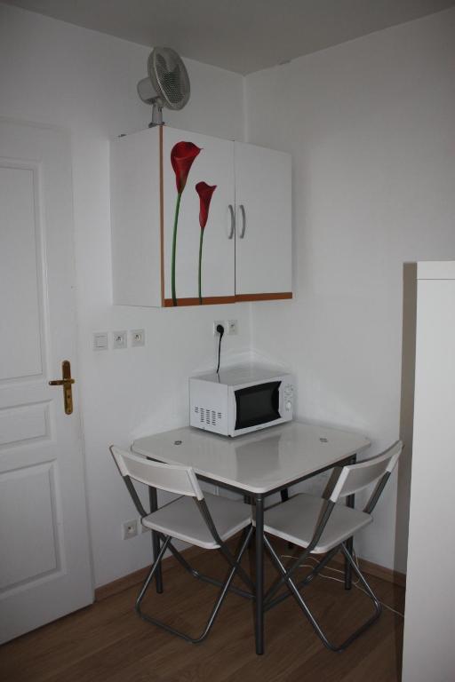 Studio Dijon Entre Fac Hopital Et Centre Δωμάτιο φωτογραφία